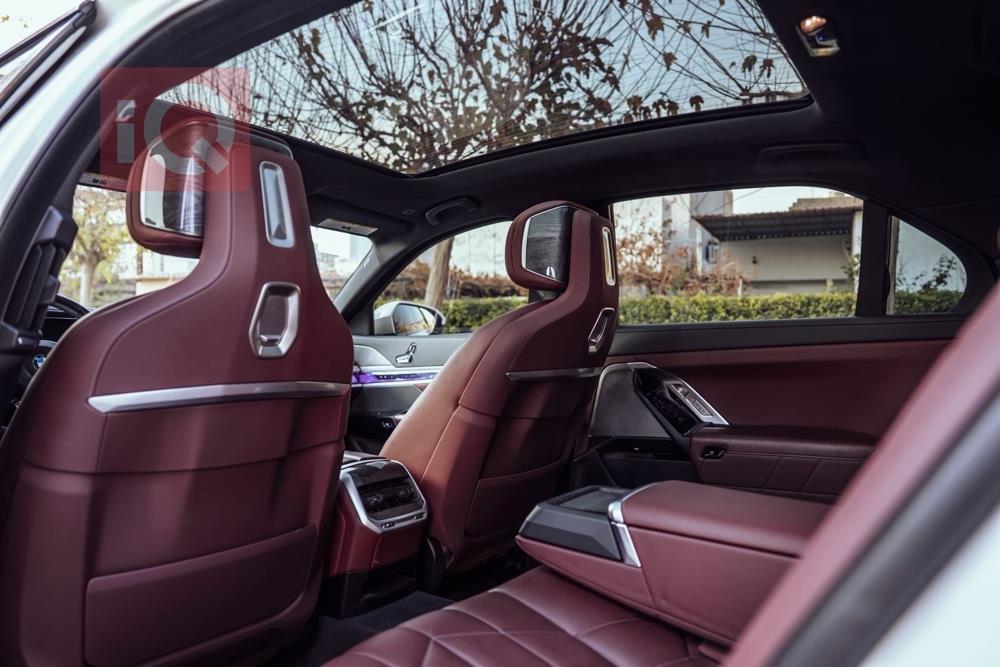 بي ام دبليو الفئة 7